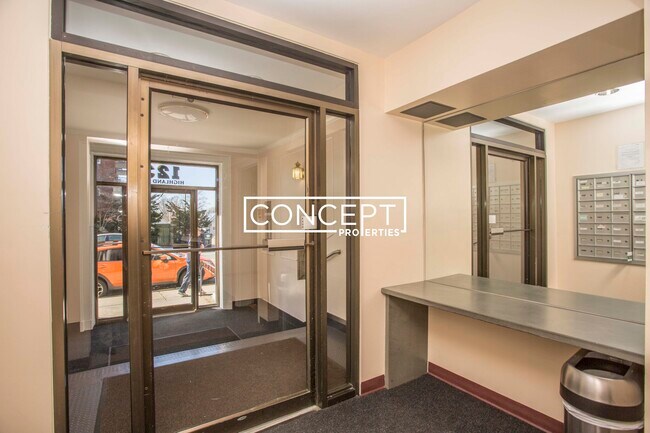 Foto del edificio - 123 Highland Ave