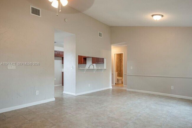 Foto del edificio - 8881 SW 21st St