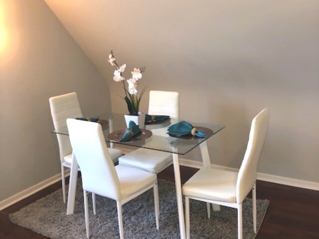 Foto del edificio - 132 S Humphrey Ave