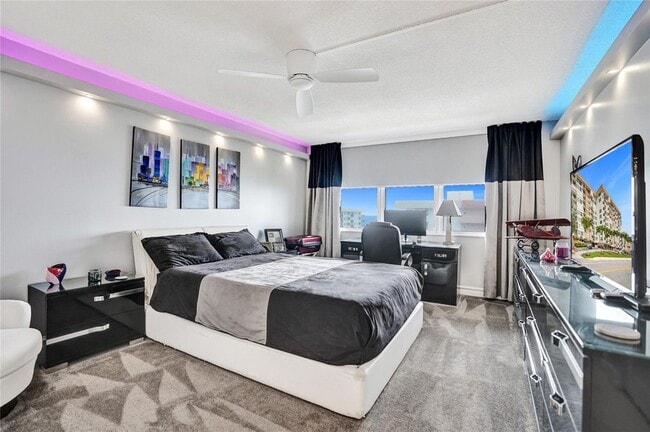 Foto del edificio - 1150 Hillsboro Mile Unit 1016