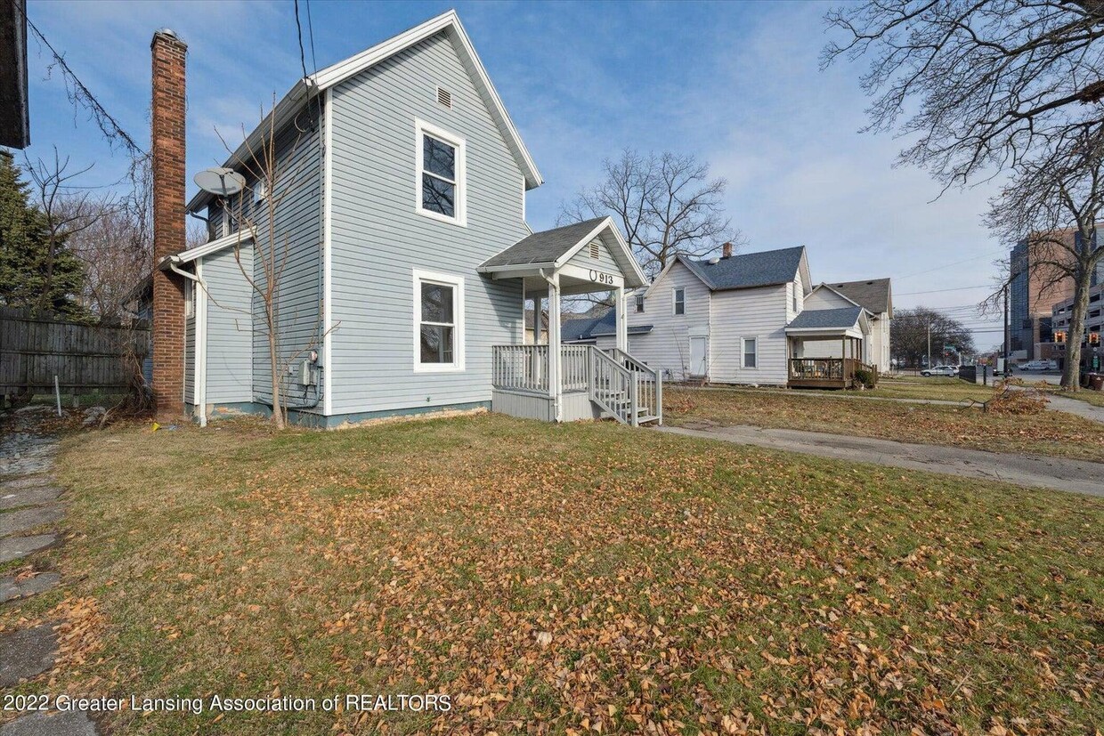 Primary Photo - 913 Jerome St