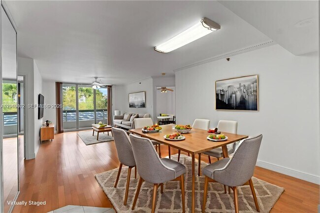 Building Photo - 3600 Mystic Pointe Dr