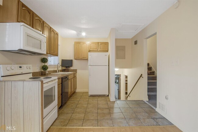 Foto del edificio - 2000 Jones Rd NW