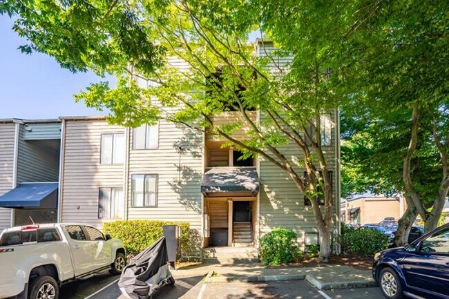 Building Photo - 1 bedroom in Seattle WA 98117