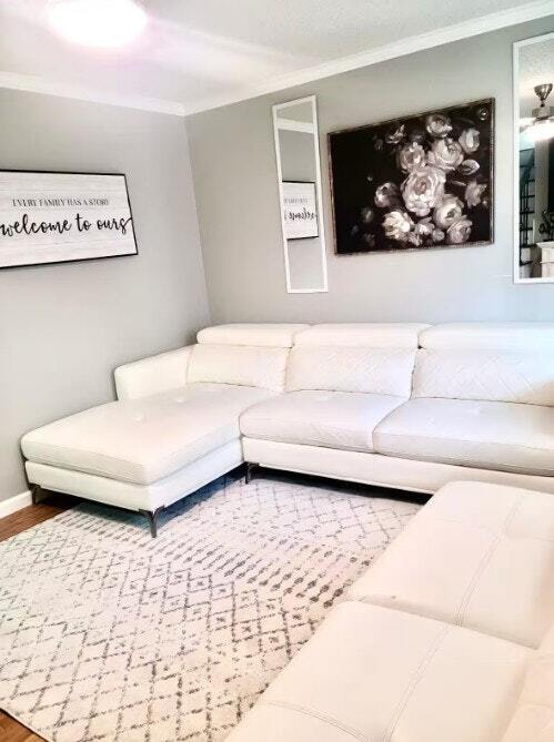 Foto del edificio - 4880 Barclay Square Dr