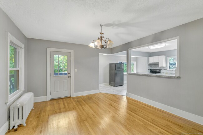 Building Photo - 121 Fiske St