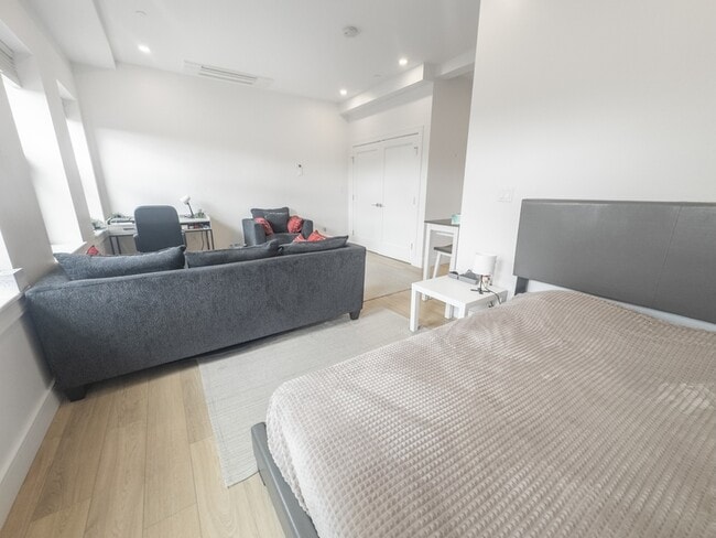 Photo - 1950 Washington St Apartment