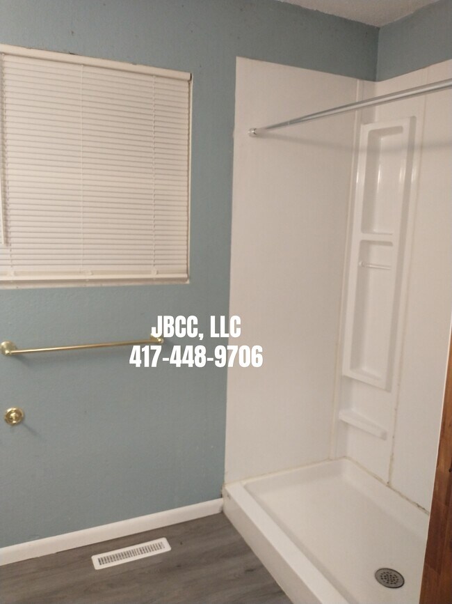 Foto del edificio - 1105 N Clay St