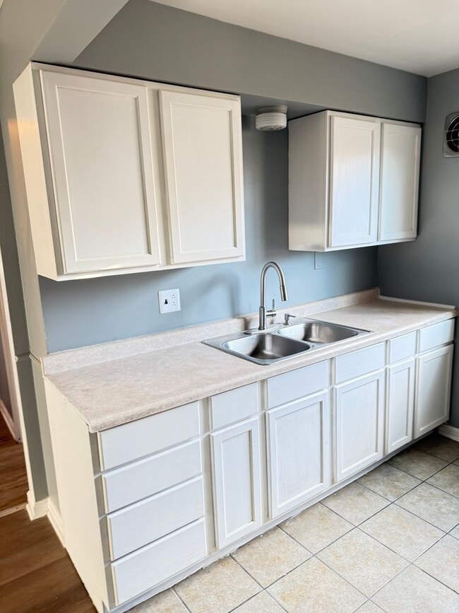 Foto del edificio - 3919 E Gatewood Ln