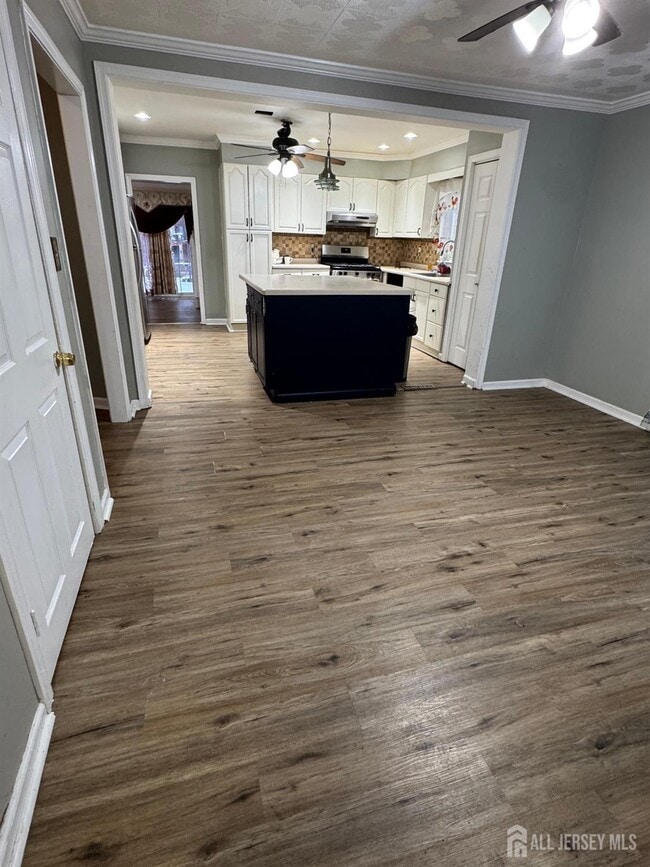 Foto del edificio - 302 W Prospect Ave