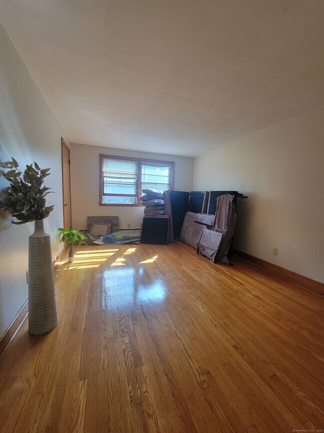Foto del edificio - 359 Brook St
