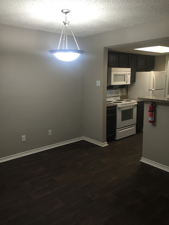 Bahama Glen Apartments Dallas, TX