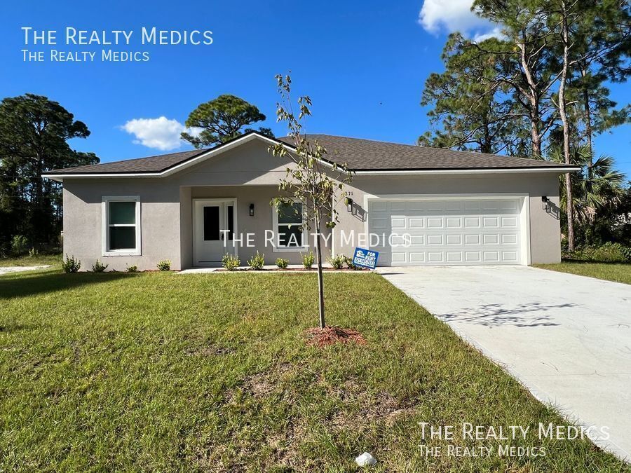 Primary Photo - GORGEOUS 4 BD/2BA Home in Beautiful Palm B...