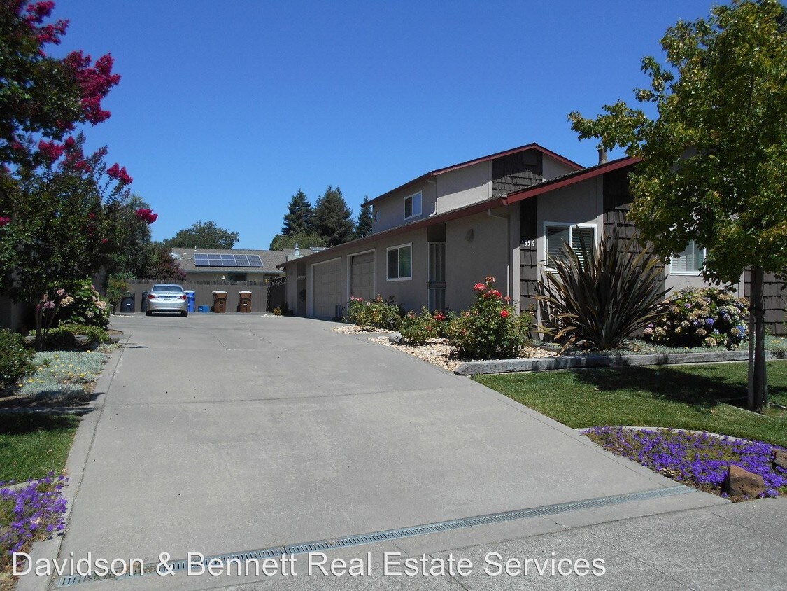 Primary Photo - 1356 Trower Ave