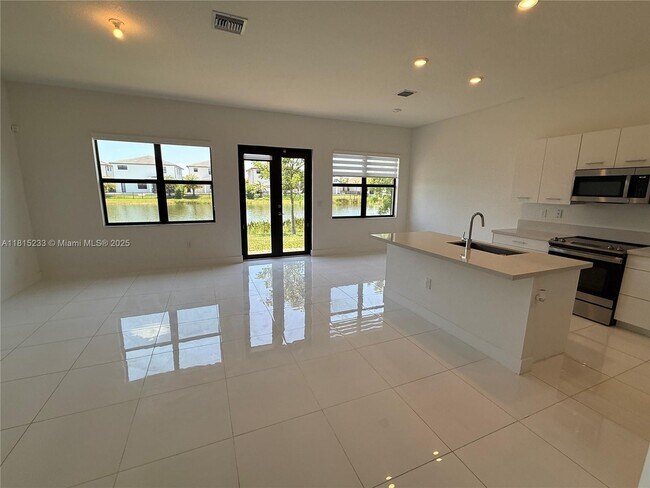 Foto del edificio - 17494 SW 41st St