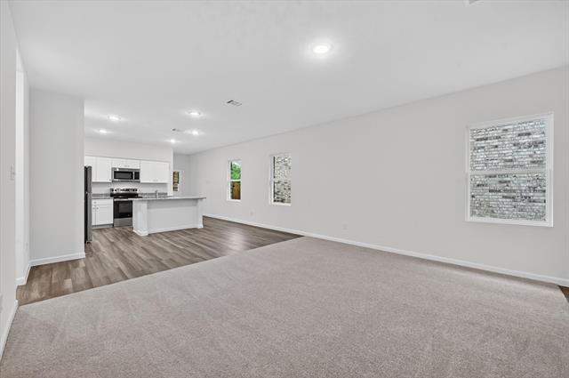 Foto del edificio - 2106 Prairie Ln