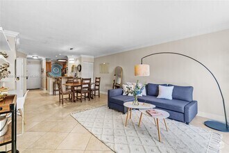 Building Photo - 6815 Edgewater Dr