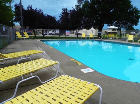 Piscina - Valley Forge Apartments