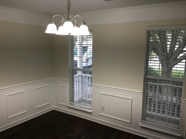 Foto del edificio - 3688 Stonefield St SW