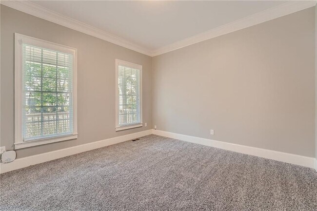 Building Photo - 4560 Upland Ct