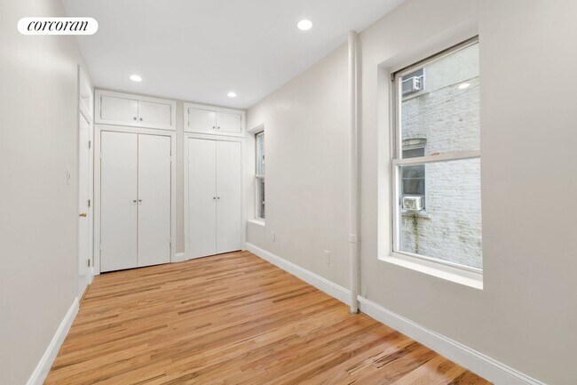 Building Photo - 53 W 106th St