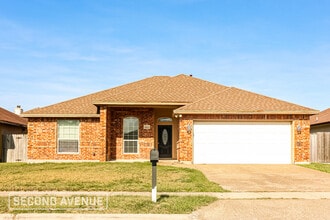 Building Photo - 3617 Garnet Ct