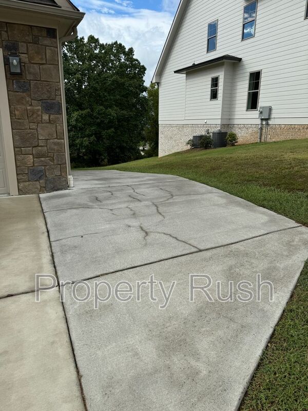 Foto del edificio - 6257 Stoney River Dr