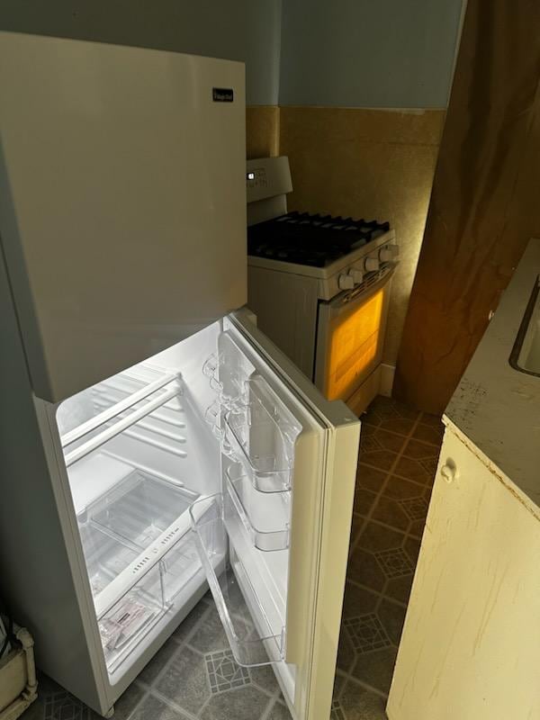 24 W 4th St Unit 2nd FLR, Oil City, PA 16301 Room for Rent in Oil