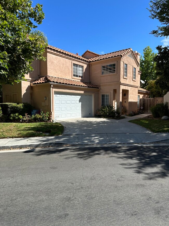 Front 2 - 4371 Oak Glen St (Calabasas, CA) House