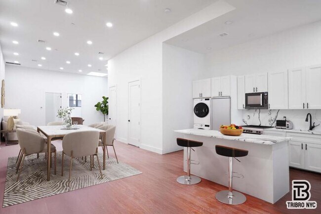 Building Photo - 2 bedroom in BROOKLYN NY 11211