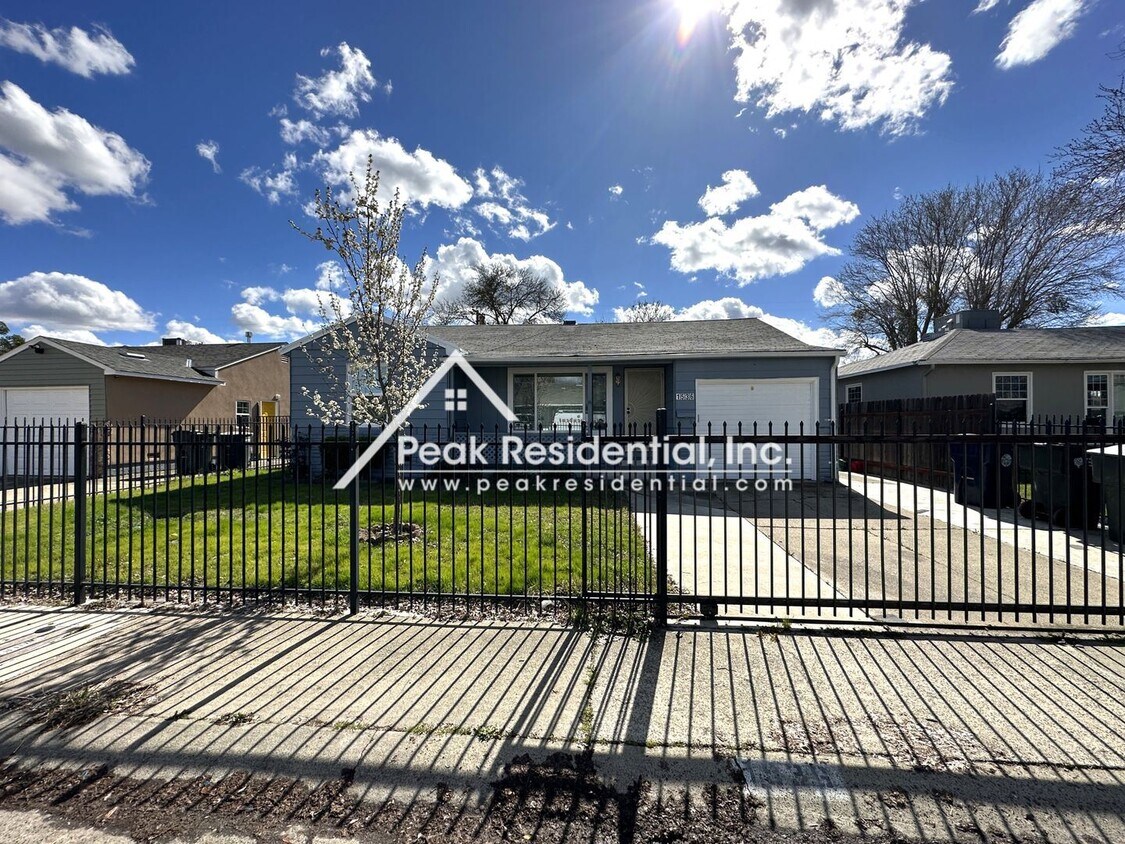 Building Photo - 2 br, 1 bath House - 1536 Sterling St