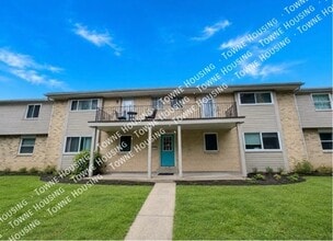 Building Photo - 132 Denrose Dr