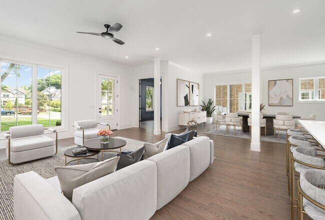 Foto del edificio - 909B Gale Ln