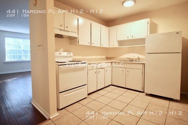 Foto del edificio - 441 Harding Pl