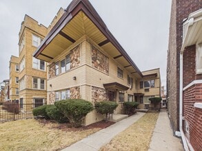 Building Photo - 11219 S King Dr
