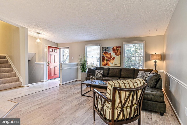 Building Photo - 1825 Clovermeadow Dr