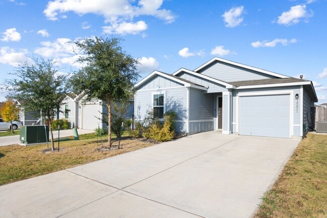 Building Photo - Well-Maintained 3-Bedroom Home – Ideal for Students & Professionals!
