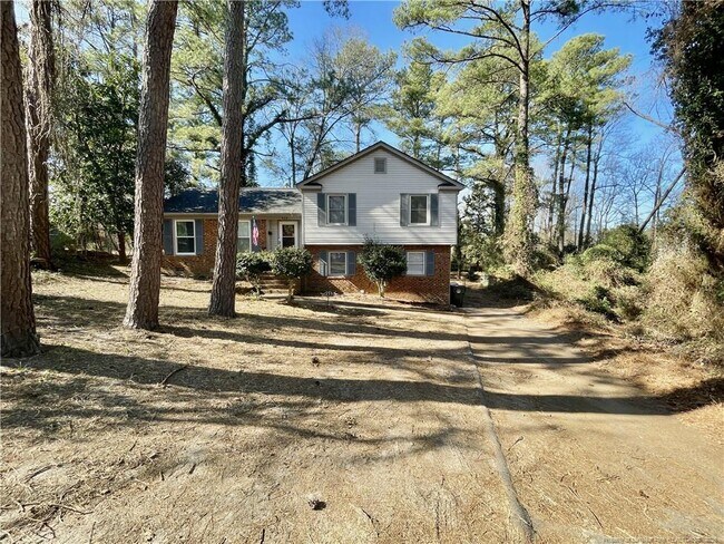 Foto del edificio - 452 Cloverhill Pl