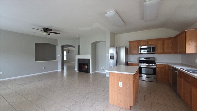 Foto del edificio - 1602 Rustic Hollow Ln