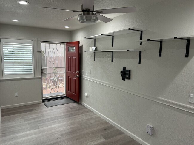 Foto del edificio - Super Cute 1 Bedroom, 1 Bath ADU