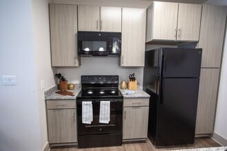 Building Photo - Berkmar Landing Apartments