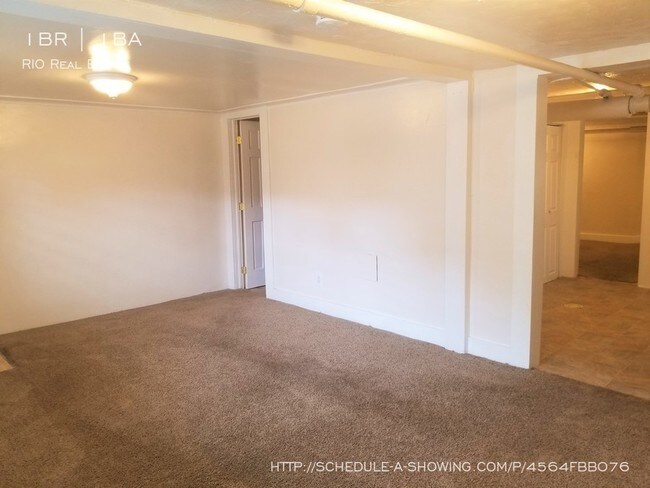 Building Photo - 995 Corona St