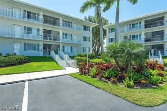 Building Photo - 10684 Gulf Shore Dr