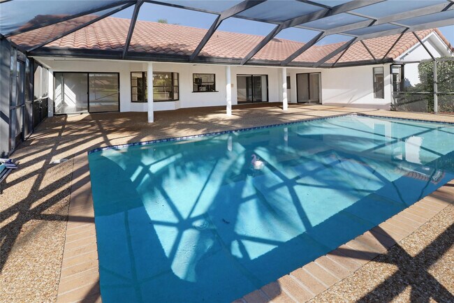 Building Photo - 11310 Lake Tree Ct