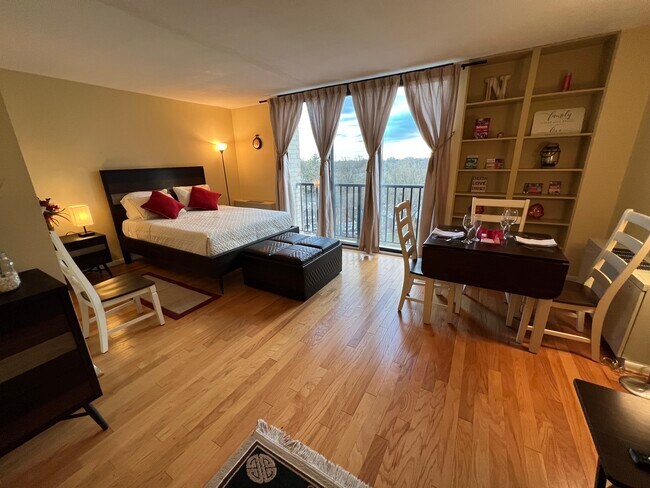 Building Photo - 4242 East West Hwy