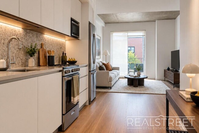 Foto del edificio - LUXURY 1 BED IN AMENITY PACKED BUILDING IN BUSHWICK