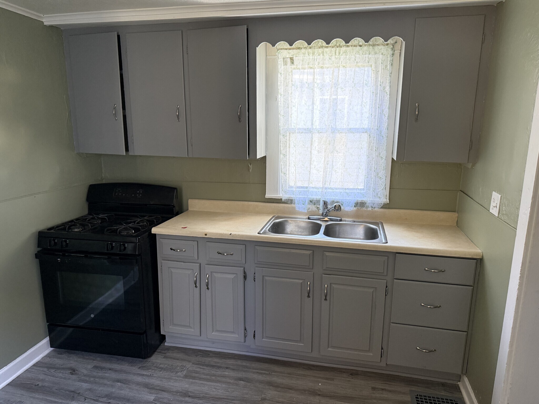 365 Willis Ave Youngstown, OH 44511 – photo 5