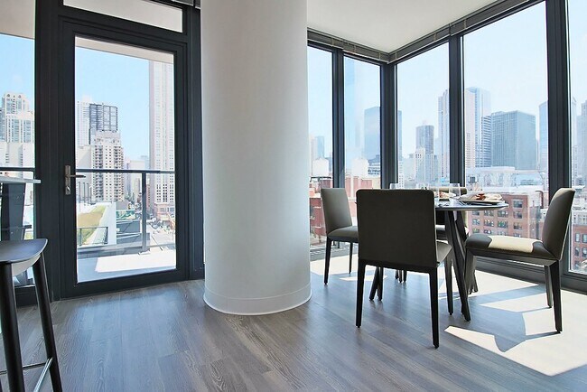 Foto del edificio - 631 N Wells St