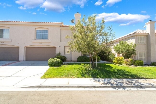 Building Photo - 505 Escoto Pl