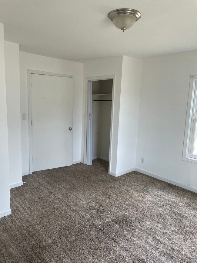 Bedroom #1 - 1209 Badger Rd